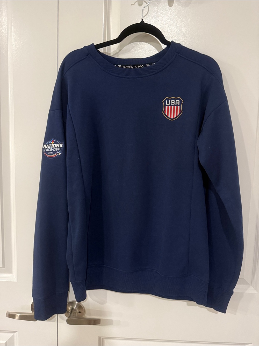 Fanatics Navy USA Shield Crewneck Sweatshirt - Men